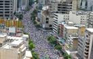 Miles de venezolanos secundan la "gran toma de Caracas"