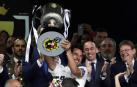 El Valencia rompe la racha del Barça y celebra el centenario con la Copa