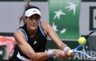 Muguruza, susto de entrada y remontada hasta la segunda ronda de Roland Garros