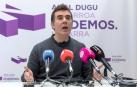 Eduardo Santos, de Podemos, durante una rueda de prensa la pasada semana.