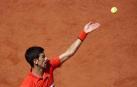 El tenista serbio Novak Djokovic, durante el partido de cuartos de final de Roland Garros contra el alemán Alexander Zverev.