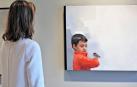Niño y gorrión, otra obra de Carlos Tárdez.