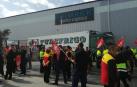 Huelga en el almacén de Primark que abastece a todas sus tiendas en España