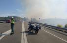 Corte en la AP-15 por un incendio de vegetación en las cercanías de Pueyo