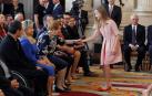 El Rey Felipe VI ha querido celebrar el quinto aniversario de su coronación condecorando con la Orden del Mérito Civil a 41 ciudadanos "ejemplares", procedentes de toda España