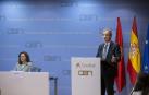 El presidente de CaixaBank destaca en Pamplona que el país "está capeando el bache"