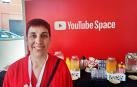 Elena Prieto, la 'youtuber' que enseña español a personas de todo el mundo