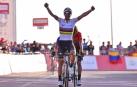 Valverde logra en Abu Dabi su primera victoria con el maillot arco iris