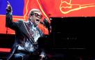Elton John se despide de Madrid con más euforia que nostalgia