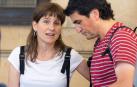 La hija del histórico dirigente etarra Josu Ternera, Irati Urrutikoetxea, en la entrada del tribunal de Apelación de París.