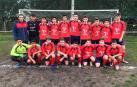Fotos de los equipos de fútbol y futbito en el C.D. Aoiz en cuyas diez categorías han jugado esta temporada 162 jugadores