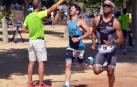 El calor no frenó a los 167 participantes que disputaron el Triatlón Reto del Ebro, en Tudela, en la que Iñigo Sevillano, en categoría masculina y Nuria Rodríguez en femenina, lograron imponerse.