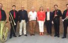 De izquierda a derecha: Fernando Pindado, Pere Martínez, Ana Ollo, Koldo Larrea y José Andrés Palacios, entre los músicos de La Pamplonesa.