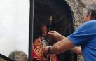 La imagen de San Fermín regresa a la hornacina de la cuesta de Santo Domingo