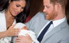 Enrique y Meghan, con su hijo en el castillo de Windsor.