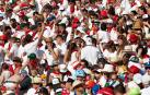 Público asistente a la Plaza de Toros de Pamplona durante la primera corrida de la Feria deL Toro 2019.