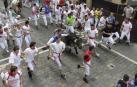 Imágenes del segundo encierro de los sanfermines 2019 protagonizado por toros de Cebada Gago.