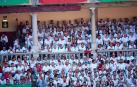 Público asistente a la Plaza de Toros de Pamplona durante la quinta corrida de la Feria del Toro 2019 con la ganadería de Victoriano del Río para los diestros El Juli, Antonio Ferrera y Pablo Aguado