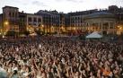 Dos soldados fuera de servicio evitan un apuñalamiento en la plaza del Castillo