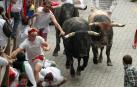 Los Miura, en el callej&oacute;n, en el encierro de 2011