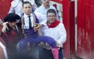 El torero ha sido atendido en la enfermería de la plaza de "una cornada envainada en el hemitórax izquierdo y múltiples fracturas costales"