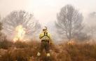 Medios aéreos se incorporan al incendio de Beneixama, con evolución favorable