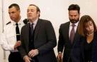 Los fiscales retiran los cargos de agresión sexual contra el actor Kevin Spacey