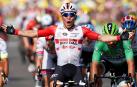 Ewan repite triunfo en el anunciado sprint de Nimes