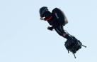 Fracasa el francés que intentaba cruzar el Canal de la Mancha en 'flyboard'