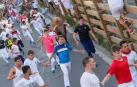 La manada pisotea a un mozo en el primer encierro de las fiestas de Tudela