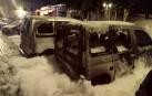 Incendiados tres coches durante la noche en la calle Juan de Labrit de Pamplona