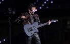 Matt Bellamy, líder de Muse, durante el concierto en el estadio Metropolitano, en Madrid.