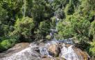Cascada de Na Meung 2, donde desapareció el fallecido.