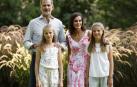 Los reyes y sus hijas vuelven a protagonizar en Marivent el posado de verano