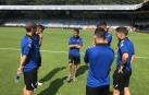 Los jugadores de Osasuna, sobre el césped del De Graafschap en Doetinchem.