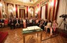 Los familiares arropan a los consejeros en su toma de posesión