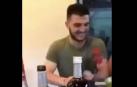 Denuncian a un pelotari por arrancar la cabeza a un gallo vivo de un mordisco