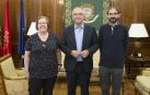 Enrique Maya recibe a los responsables de Cruz Roja en Navarra y Pamplona