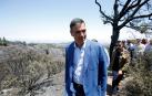 Sánchez visita Gran Canaria por el peor incendio forestal de España en seis años, en Valleseco, España,