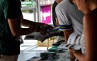 Uno de los puestos informativos de la contracumbre llamada 'G7 EZ'.