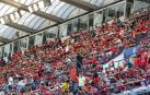 Fotos del búscate en la grada del Osasuna - Eibar