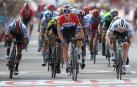 El holandés Jakobsen se impone en El Puig y Roche sigue líder