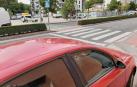 La Ordenanza vigente en Pamplona desde el 2 de agosto, prohíbe aparcar en los 5 metros previos a un paso peatonal