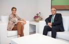 Chivite y Maya coinciden en "profundizar" la colaboración interinstitucional