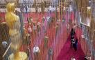 Los nominados y las celebridades asistentes a la entrega de los 88 Premios Oscar de Hollywood pasaron previamente por la tradicional alfombra roja colocada en la entrada del  Hollywood&Highland Center.