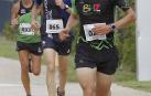 Cerca de 230 corredores tomaron parte este domingo por la mañana en la octava edición del Cross de Arre 'Vuelta a la torre', que inscribió en su palmarés los nombres de dos ilustres como Antonio Etxeberria (Beste Iruña) y Henar Etxeberria (Hiru Herri) en su prueba absoluta de 8 kilómetros.