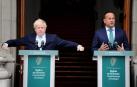 El primer ministro irlandés, junto a Boris Johnson.