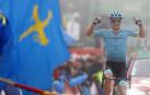 Fuglsang brilla en La Cubilla y Valverde cede terreno ante el líder Roglic