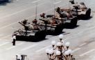 Fallece el fotógrafo Charlie Cole, autor de la famosa imagen de Tiananmen