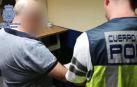 Detienen a un sexagenario que robaba a ancianos a la salida de bancos y farmacias